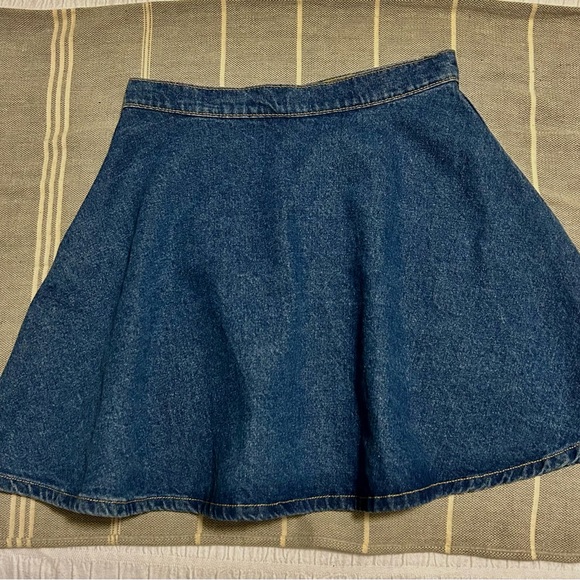 American Apparel Mini Flare Denim Skirt - Picture 3 of 9